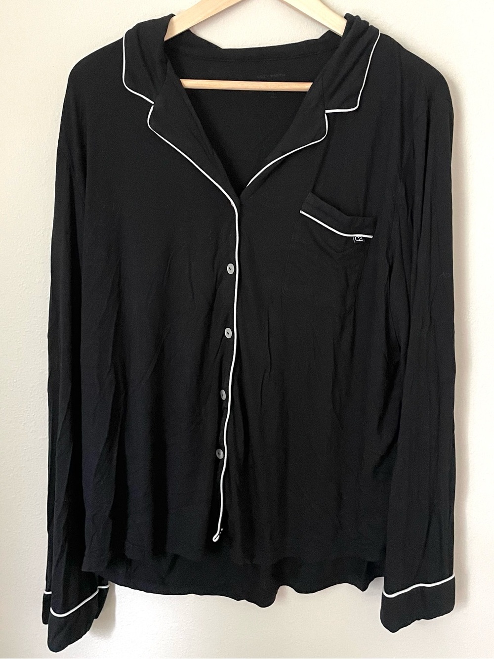 Cozy Earth - Black Bamboo Pajama Button-Up Top With White Piping – Size XL